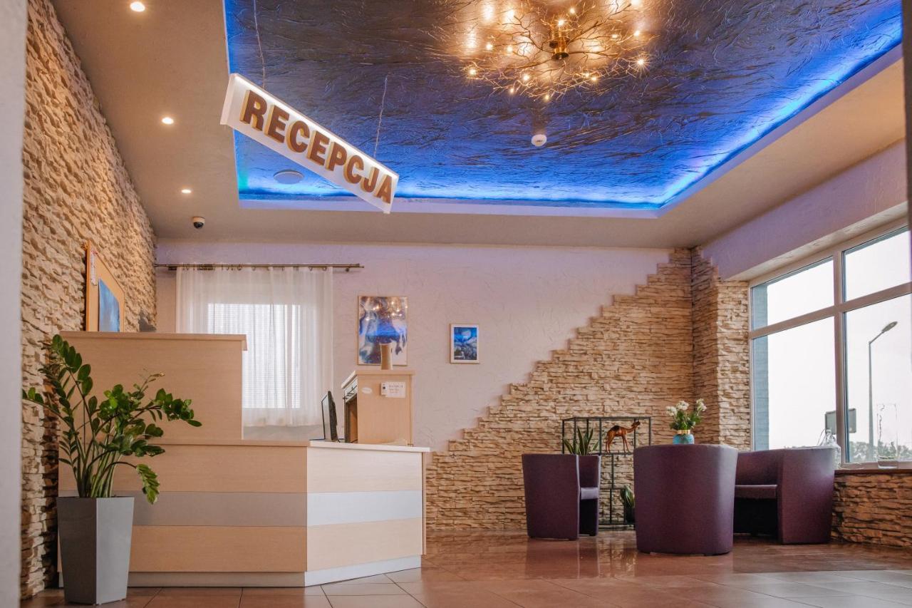 Zajazd Blue Modla Krolewska Extérieur photo